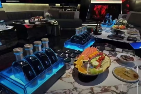 阳泉夜秀之家招聘网,当天上班提供住宿无杂费